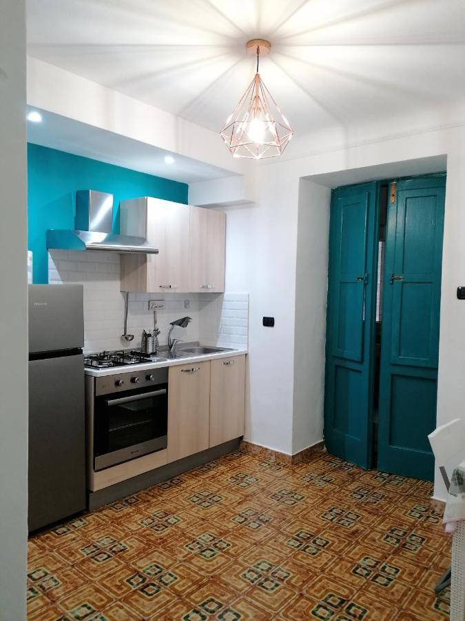 Casacasetta Suite Appartamento Indipendente ตารันโต ภายนอก รูปภาพ