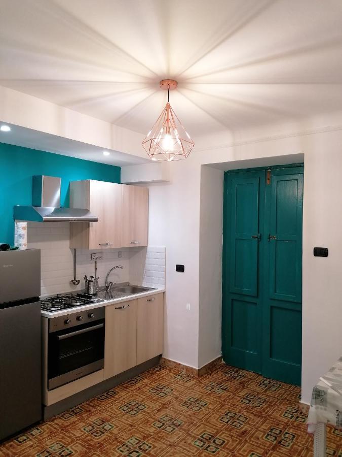 Casacasetta Suite Appartamento Indipendente ตารันโต ภายนอก รูปภาพ